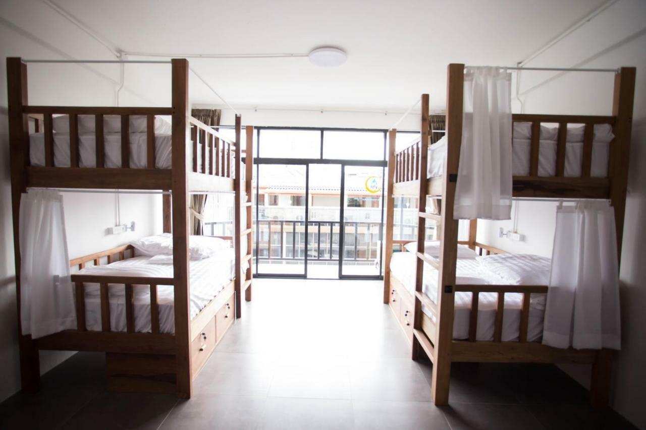 Yha Thapae Station Hostel Chiang Mai Ngoại thất bức ảnh